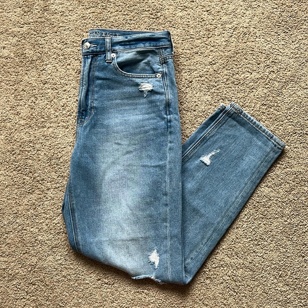 American Eagle mom jeans